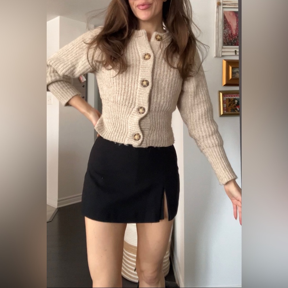 Beige buttons sweater